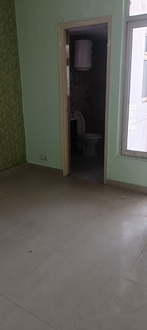 Room in 3.5 BHK Apartment at Gardenia Glory, Sector 46 – for Sale