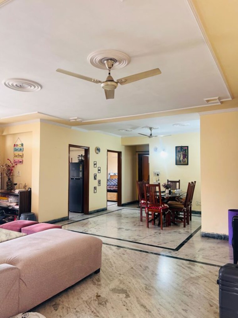 Living Room, haiderpur 3 Bedroom 1800 Sq.Ft. Apartment In Haiderpur Gurgaon 10312271