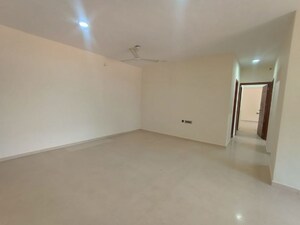 Room in 3 BHK Apartment at RNA Continental, Chembur – for Rent