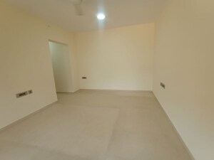 Room in 3 BHK Apartment at RNA Continental, Chembur – for Rent