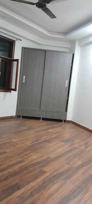 Room in 2 BHK Builder Floor at Dharam Colony – for Sale