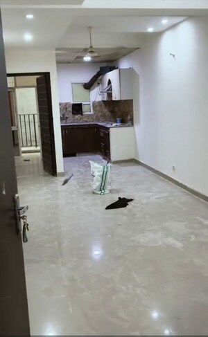 Room in 2 BHK Builder Floor at Balaji Homes Apartment, Sector 45 – for Rent