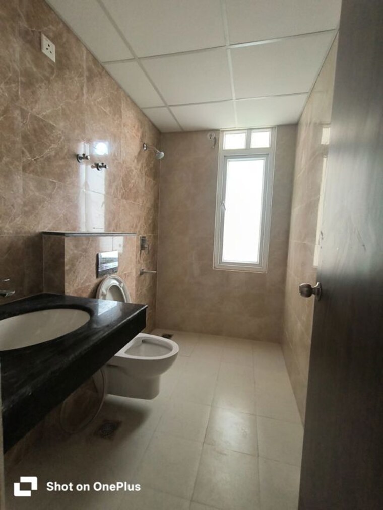 Bathroom, hero-homes-gurgaon 2 Bedroom 1140 Sq.Ft. Apartment In Sector 104 Gurgaon 10312301