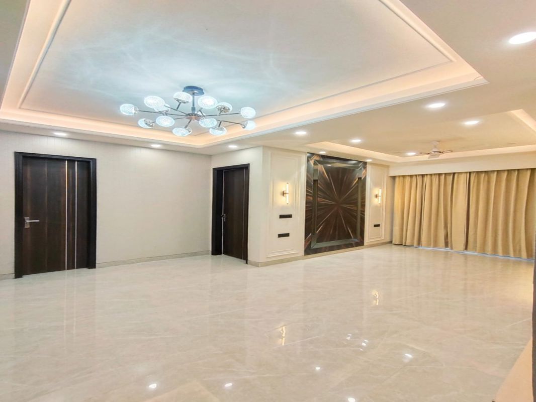 3 BHK + Extra Room 175 Sq.Yd. Builder Floor in BPTP Green Oaks