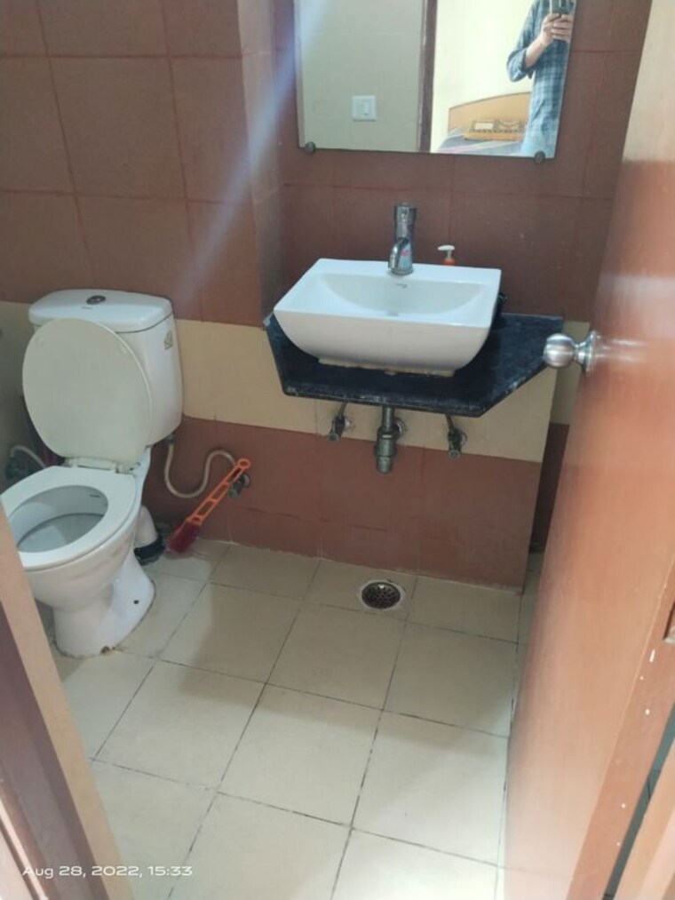 Bathroom, mahagun-mywoods 3 Bedroom 1240 Sq.Ft. Apartment In Sector 16c Greater Noida Greater Noida 10076064