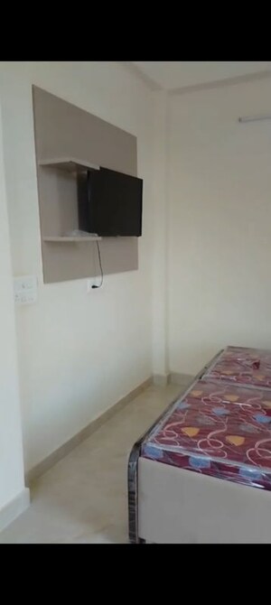 Room in 1 RK Apartment at Palam Vihar Residents Association, Palam Vihar – for Rent
