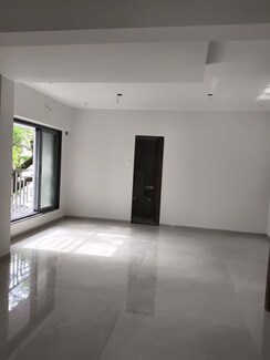 3 BHK + Pooja Room,Servant Room,Extra Room Apartment For Rent in Vile Parle West