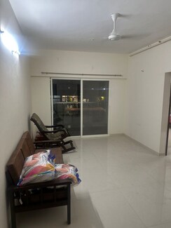2 BHK Apartment For Rent in Megapolis Serenity