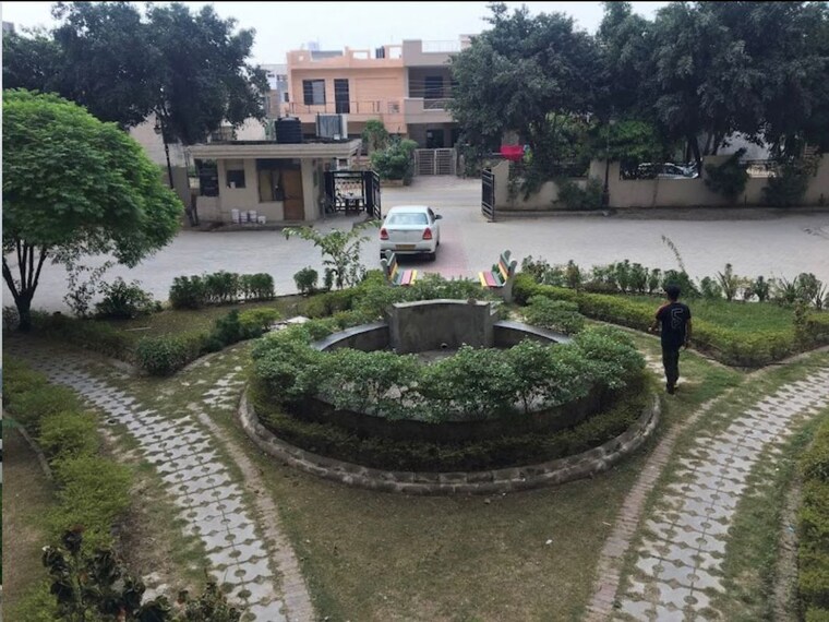 Swimming Pool, kharar mohali road 3 Bedroom 1500 Sq.Ft. Apartment In Kharar Mohali Road Kharar 10305588