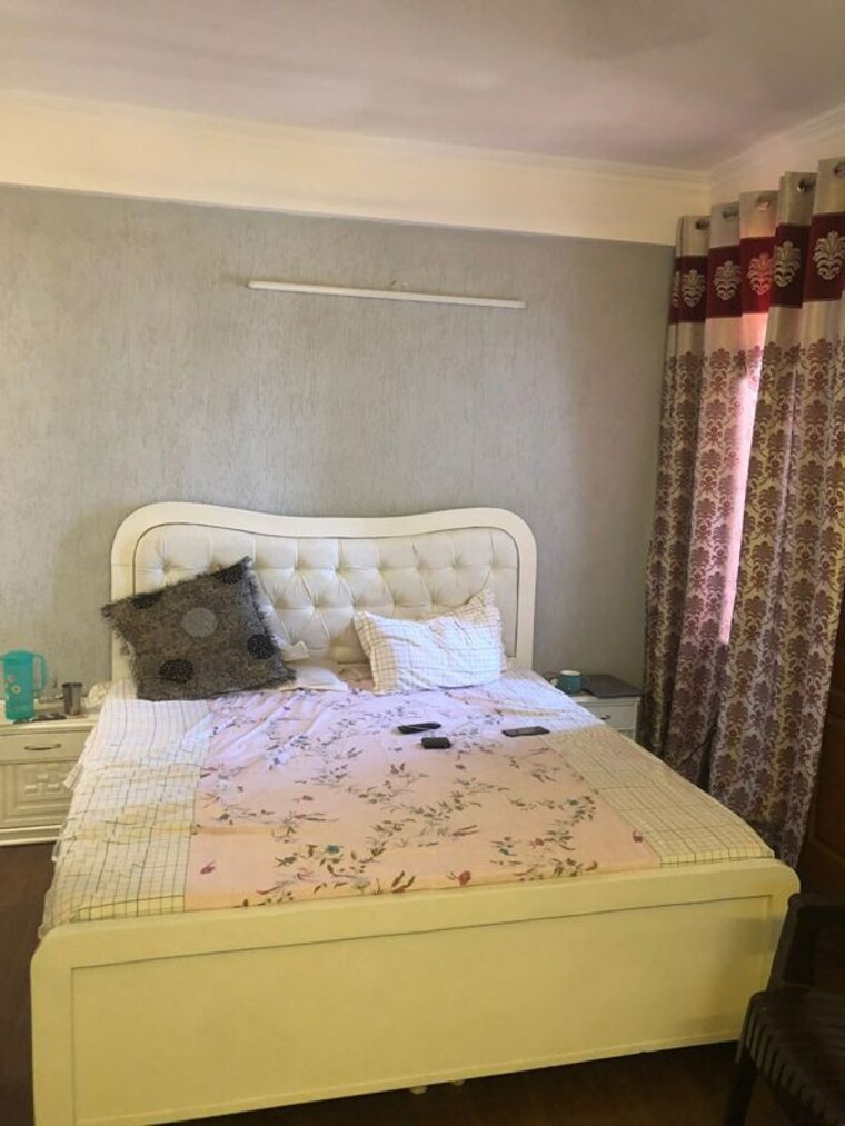 Bedroom, kharar mohali road 3 Bedroom 1500 Sq.Ft. Apartment In Kharar Mohali Road Kharar 10305588