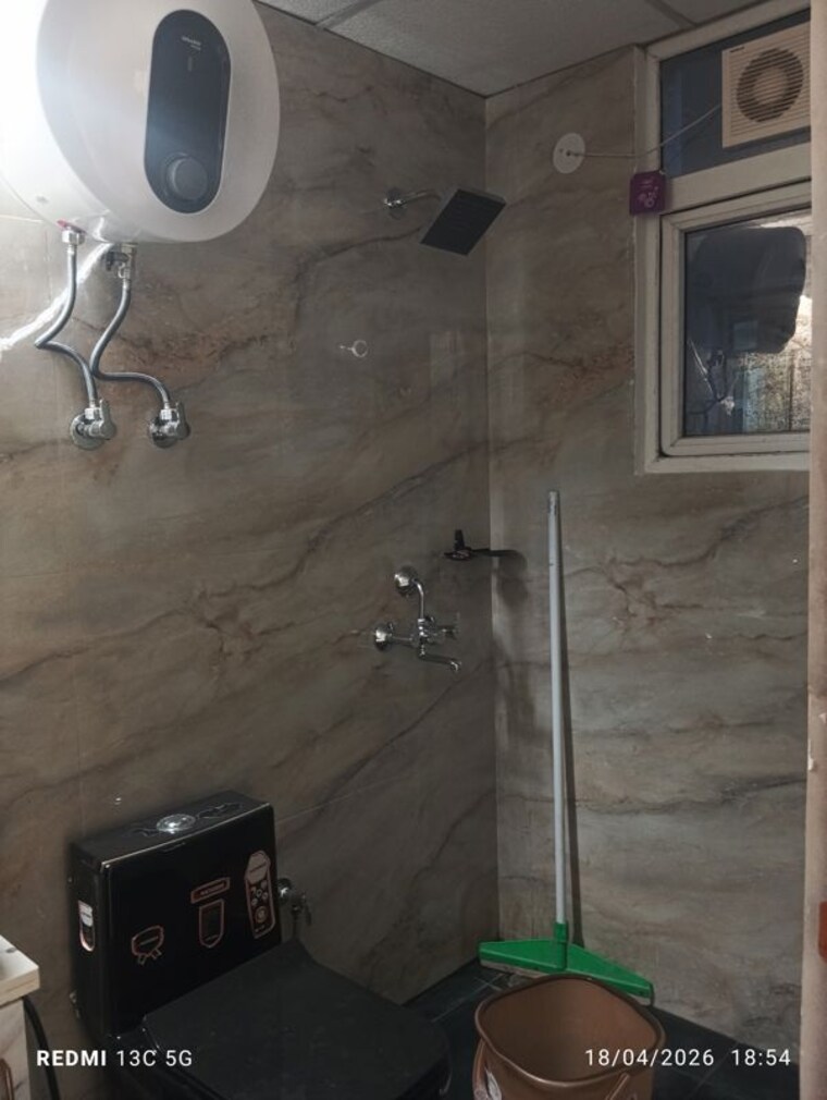 Bathroom, signature-global-prime-phase-2 2 Bedroom 1200 Sq.Ft. Apartment In Sector 63a Gurgaon 10312360