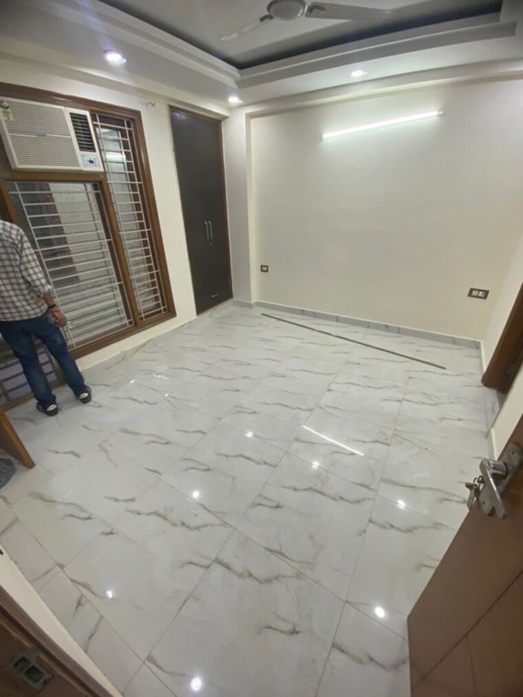 Room, mayur vihar 1 3 Bedroom 1000 Sq.Ft. Builder Floor In Mayur Vihar 1 Delhi 10312367