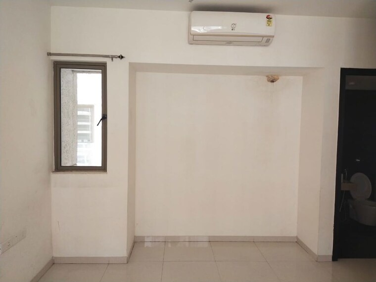 Room, lodha-splendora 2.5 Bedroom 871 Sq.Ft. Apartment In Ghodbunder Road Thane 10312370