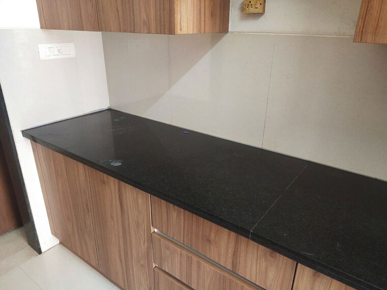 Kitchen, lodha-splendora 2.5 Bedroom 871 Sq.Ft. Apartment In Ghodbunder Road Thane 10312370