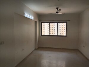 2.5 BHK Apartment For Sale in Lodha Splendora, Ghodbunder Road