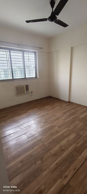 Room in 2 BHK Apartment at Lodha Casa Rio, Dombivli East – for Rent