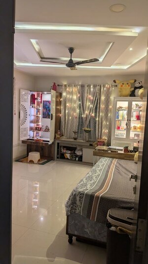 Bedroom in 3 BHK Apartment at SVC Aquaria, Kondapur – for Rent