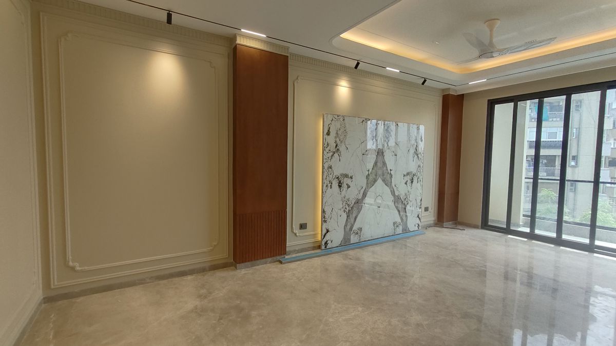 3 BHK + Pooja Room,Servant Room Builder Floor For Sale in Green Wood City