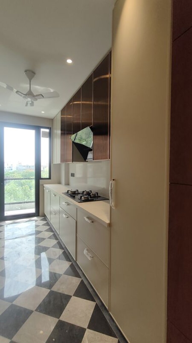 Kitchen, green-wood-city 3 Bedroom 2475 Sq.Ft. Builder Floor In Sector 45 Gurgaon 10312405