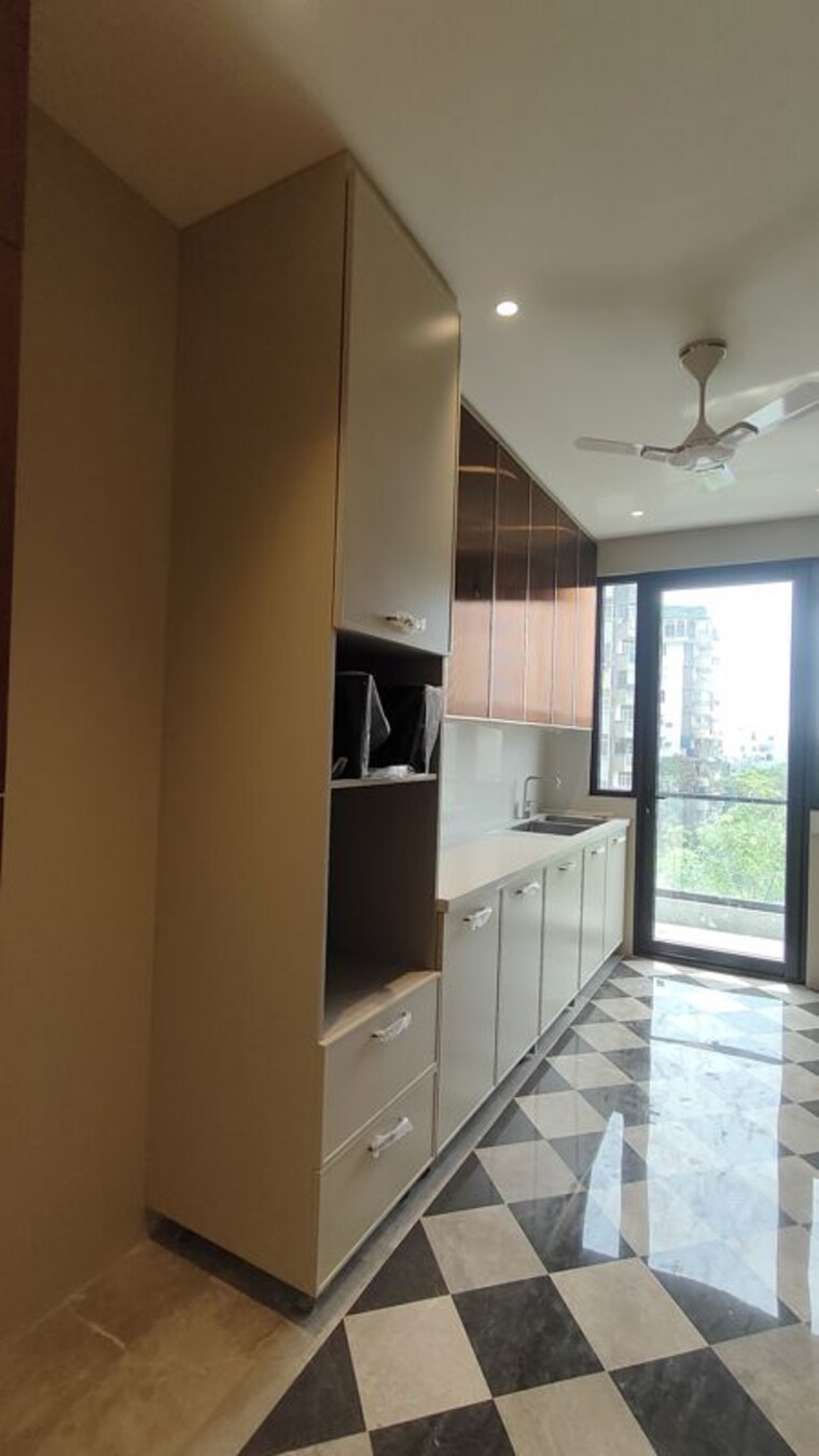 Room, green-wood-city 3 Bedroom 2475 Sq.Ft. Builder Floor In Sector 45 Gurgaon 10312405