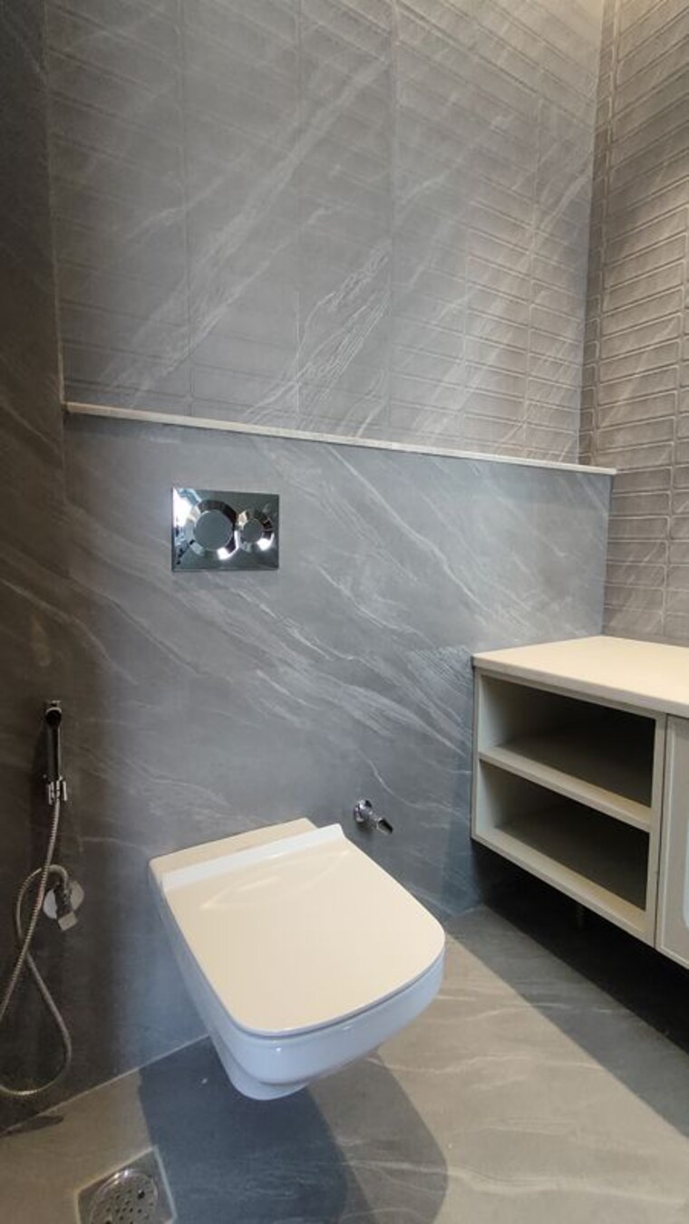 Bathroom, green-wood-city 3 Bedroom 2475 Sq.Ft. Builder Floor In Sector 45 Gurgaon 10312405
