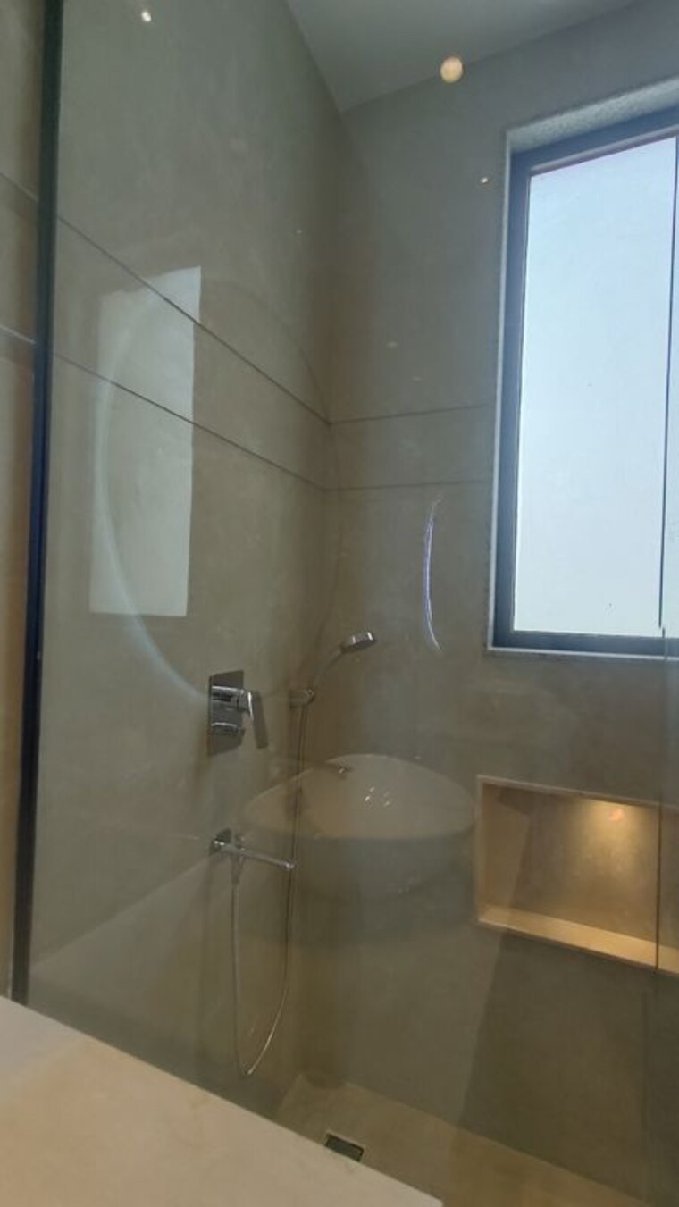Bathroom, green-wood-city 3 Bedroom 2475 Sq.Ft. Builder Floor In Sector 45 Gurgaon 10312405