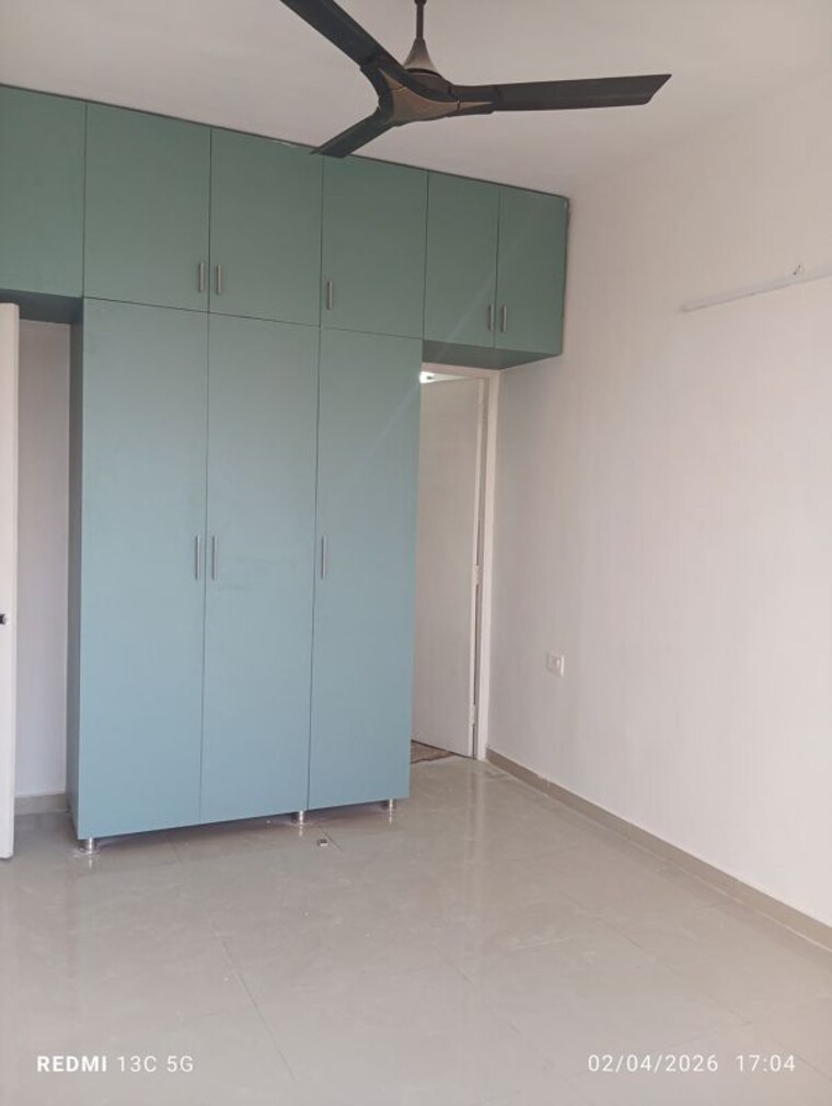 Room, pyramid-midtown 2 Bedroom 1200 Sq.Ft. Apartment In Sector 59 Gurgaon 10312399