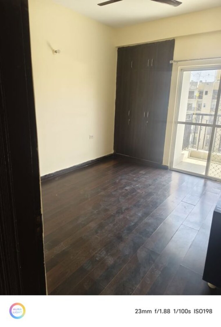 Room, aims-golf-city 2 Bedroom 1150 Sq.Ft. Apartment In Sector 75 Noida 10312446