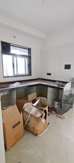 Team Area in 2 BHK Apartment at Gowda Palash, Malad West – for Rent