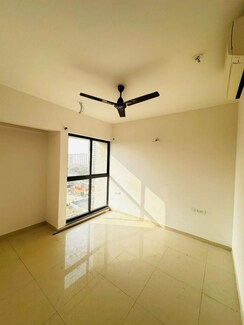 2 BHK Apartment For Rent in Lodha Downtown