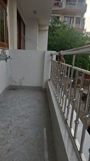 Balcony in 1 BHK Builder Floor at Saket – for Rent