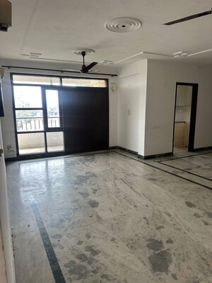 2 BHK Apartment For Rent in CGHS Sahyog Apartments, Sector 56