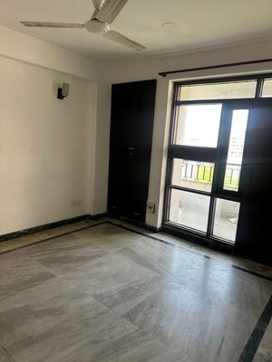 Room in 2 BHK Apartment at CGHS Sahyog Apartments, Sector 56 – for Rent