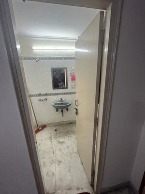 Building Lobby in 2 BHK Apartment at CGHS Sahyog Apartments, Sector 56 – for Rent