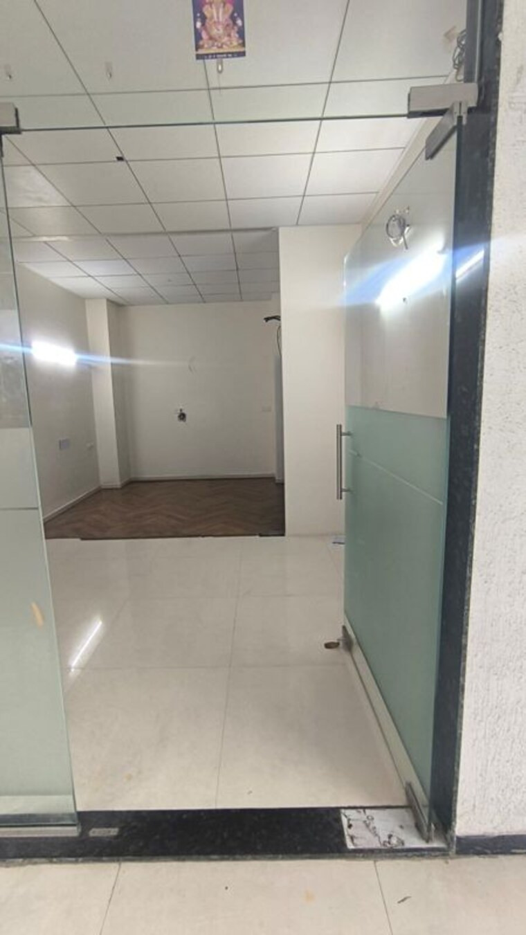 Bathroom, tribute-ultima-business-center Commercial Office Space 534 Sq.Ft. In Kondhwa Budruk Pune 10312528