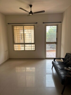 Room in 3 BHK Apartment at Nyati Evita, Dhanori – for Rent