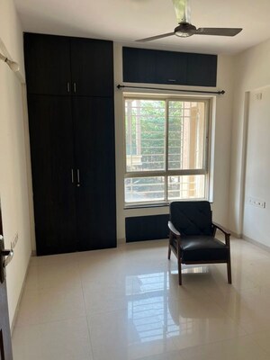Room in 3 BHK Apartment at Nyati Evita, Dhanori – for Rent