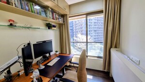 Team Area in 2.5 BHK Apartment at Kalpataru Aura, Ghatkopar West – for Rent