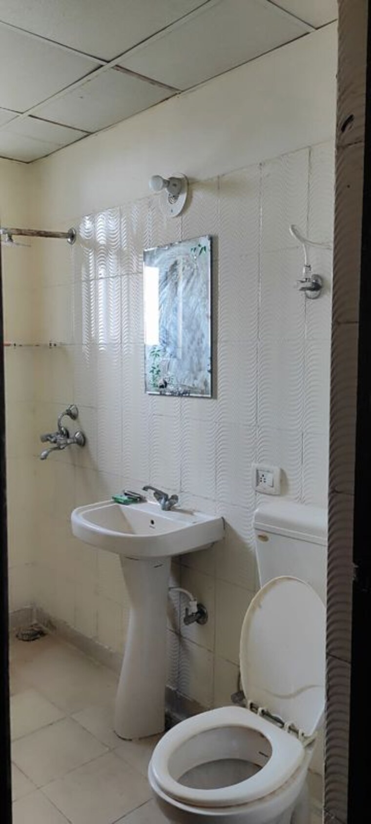 Bathroom, piyush-heights 2 Bedroom 1345 Sq.Ft. Apartment In Sector 89 Faridabad 10312605