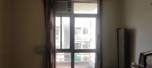 Room in 2 BHK Apartment at Piyush Heights, Sector 89 – for Rent