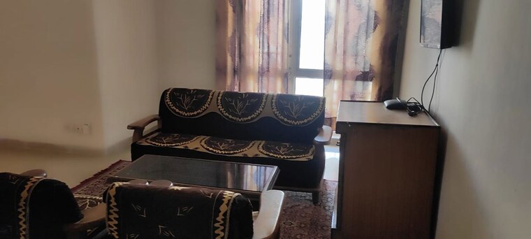Living Room, piyush-heights 2 Bedroom 1345 Sq.Ft. Apartment In Sector 89 Faridabad 10312605