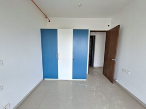 Bedroom in 2 BHK Apartment at Kalpataru Immensa B, Kolshet Road – for Rent