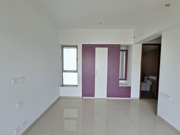 Master Bedroom, kalpataru-immensa-b 2 Bedroom 664 Sq.Ft. Apartment In Kolshet Road Thane 10312614