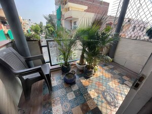 Balcony in 4 BHK Builder Floor at Green Fields Colony – for Rent