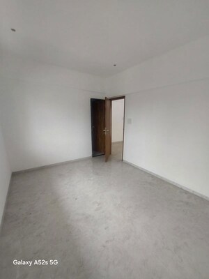 Room in 2 BHK Apartment at Trishabh Greens, Chembur – for Rent