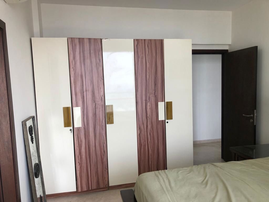 3 BHK 925 Sq.Ft. Apartment in K Raheja Interface Heights