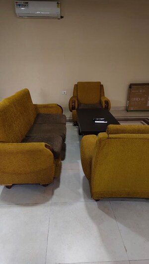 Furnished Amenities in 6+ BHK Villa at Awas Vikas, Gomti Nagar – for Rent