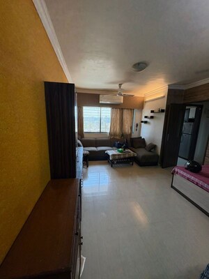 Living Room in 2 BHK Apartment at Ghatkopar East – for Rent