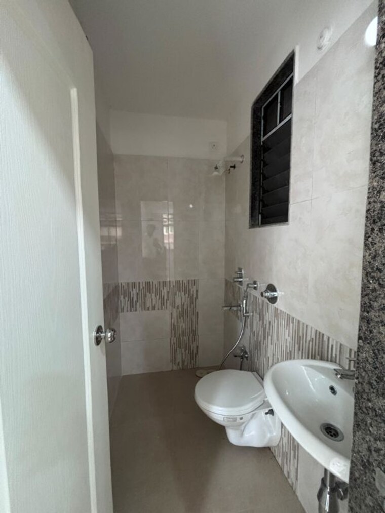 Bathroom, parijat-monte-verita 1 Bedroom 400 Sq.Ft. Apartment In Borivali East Mumbai 10312792