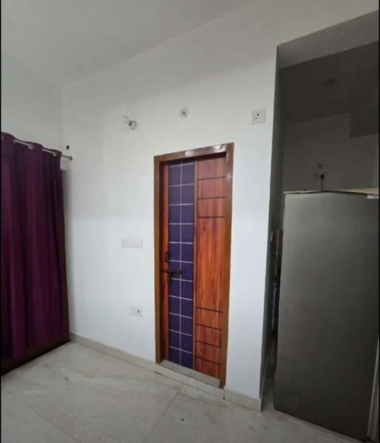 Room, gomti nagar 1 Bedroom 900 Sq.Ft. Villa In Gomti Nagar Lucknow 10312777